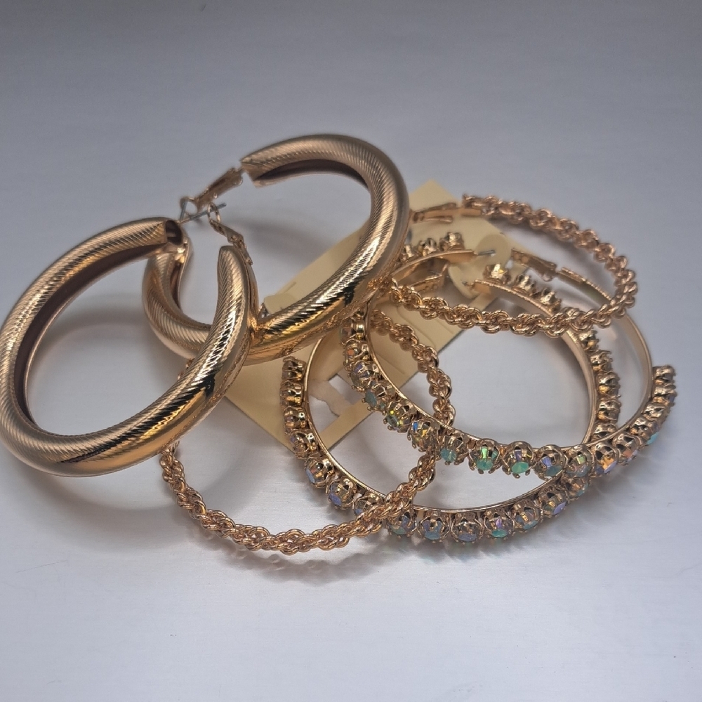 Gold Tone Hoop Earring Set. 3 Pairs